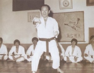 phoca_thumb_l_sgmr punching 1975